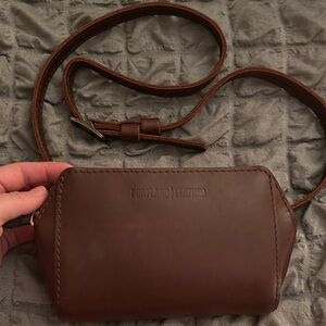 Portland Leather Zip tight belt bag